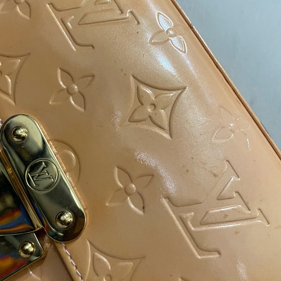 Authentic Louis Vuitton Monogram Vernis Spring Street Shoulder Bag - Picture 10 of 14